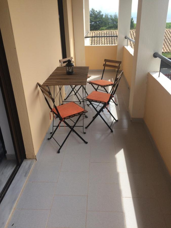 Avra Beach Apartments เลฟคิมมี ภายนอก รูปภาพ
