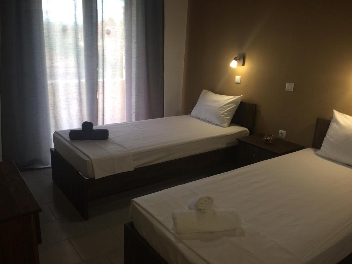 Avra Beach Apartments เลฟคิมมี ภายนอก รูปภาพ