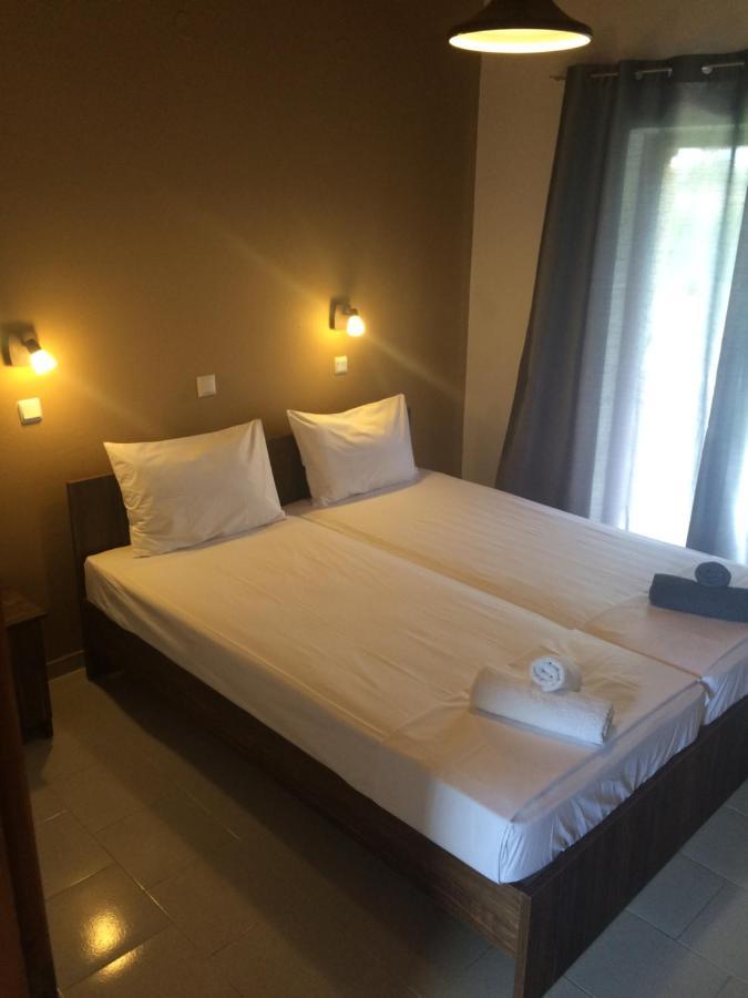 Avra Beach Apartments เลฟคิมมี ภายนอก รูปภาพ